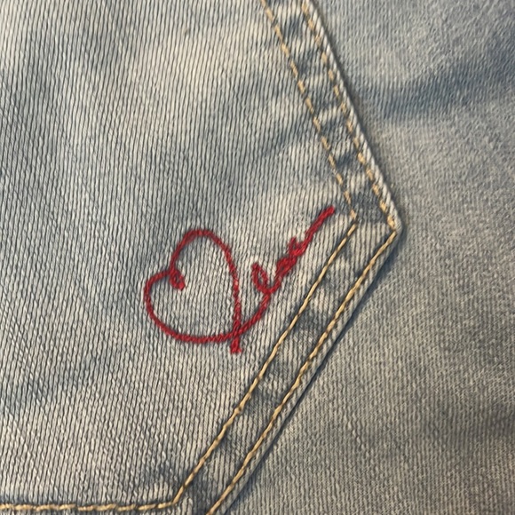 LOVE by Ellen denim shorts - Picture 6 of 7